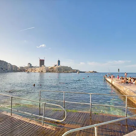 Vic- Seafront