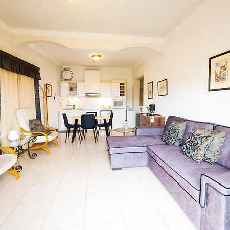 Apartment Vic- Seafront Sliema