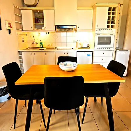 Apartment Vic- Seafront
