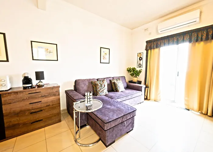 Vic- Seafront Apartamento